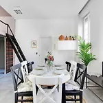 Magnificent Apartment - 2Br 7P - Les Buttes Chaumont